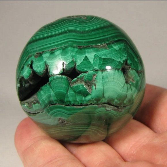 2.1" MALACHITE Gemstone Sphere Ball w/ Stand - Congo, Africa - 53mm - Picture 6 of 11